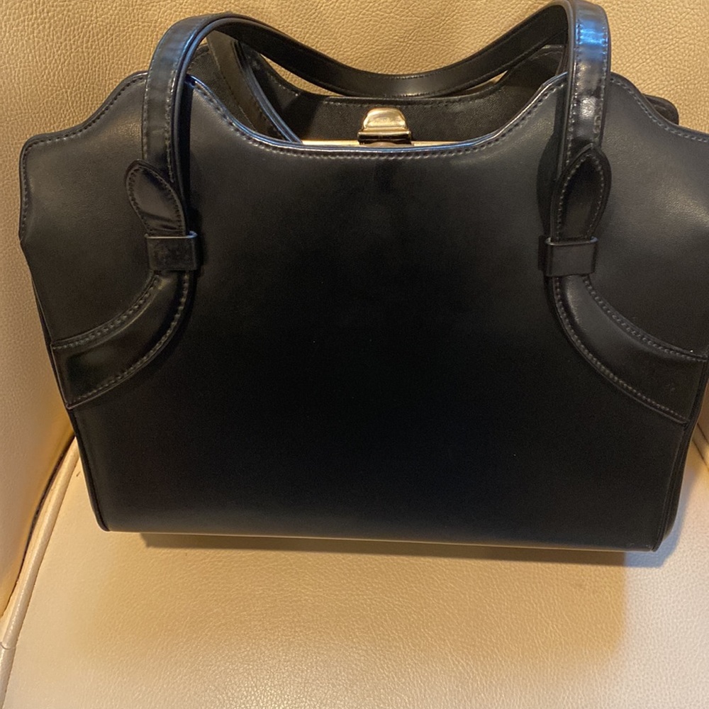 BLACK PURSE - Picture 3 of 7